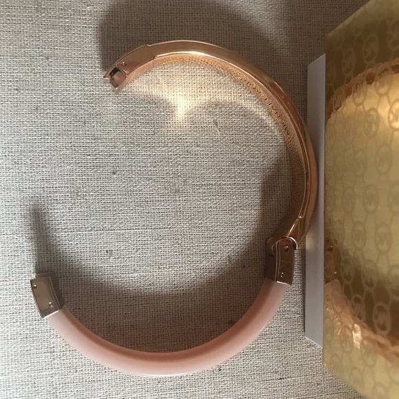 Michael Kors rose gold crystal hinge bracelet. - Picture 3 of 4